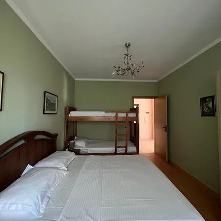 Skyline Shore For 6pax Durrës